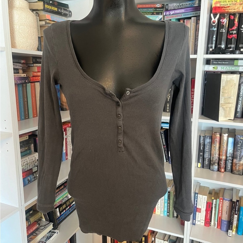 American Eagle Outfitters Gray Long Sleeve